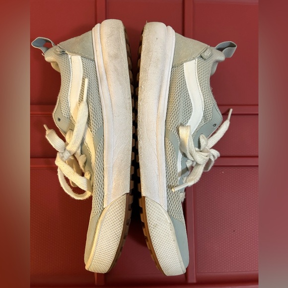 Women’s Vans Ultrarange Sneakers - Picture 7 of 8